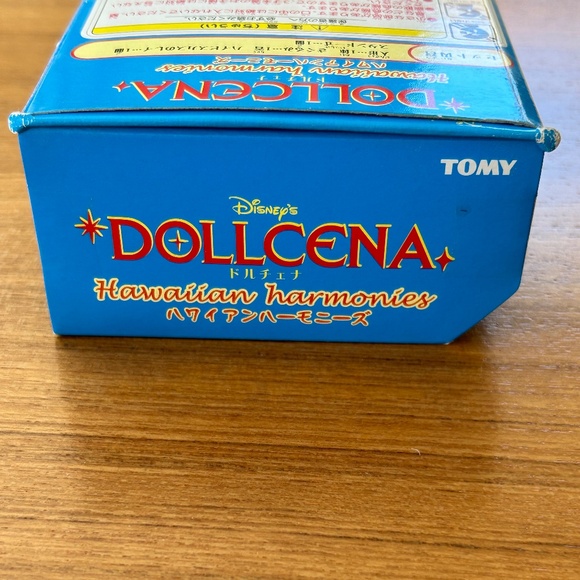 NIB Disney Tomy Dollcena Hawaiian harmonies Doll - Picture 5 of 8